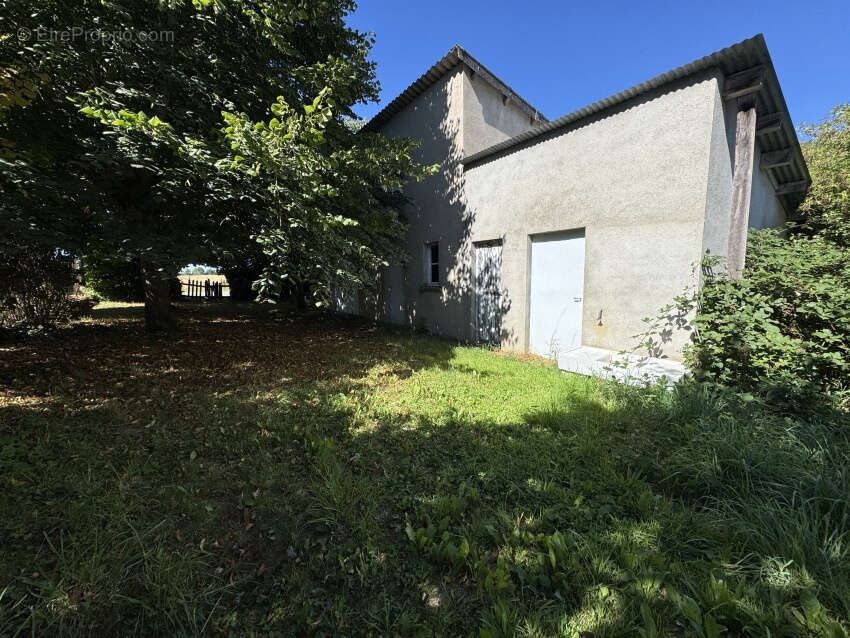 Maison à SAINT-GEORGES-DE-MONS