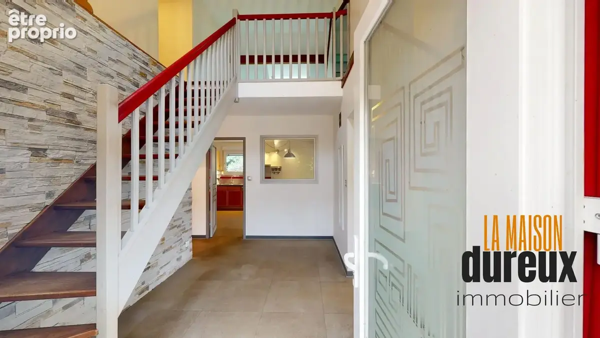 Maison 6 pièces 163 m² à vendre à Arc-Les-Gray (70100) - photo 4