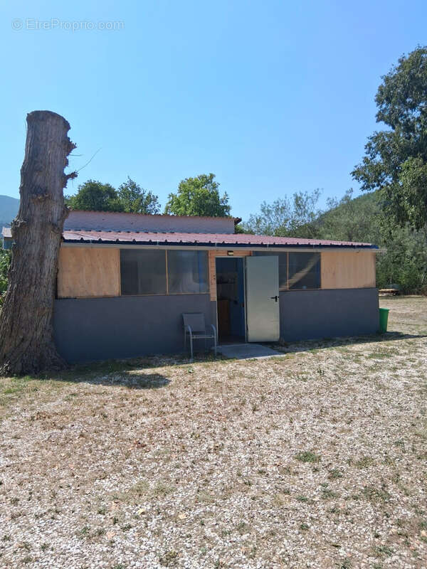 Maison à REYNES