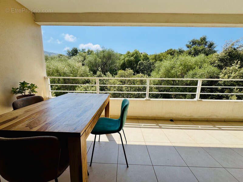 Appartement T3 lumineux avec terrasse, vue dégagée et parking – L’Île-Rousse (20) - photo 3