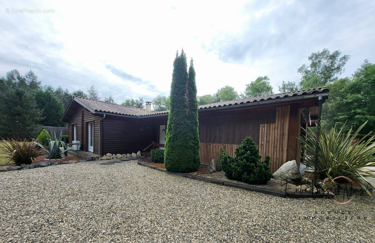 Maison à SAINT-MARTIN-CURTON