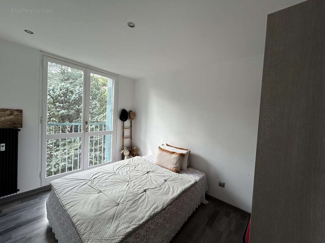 Appartement à PRIVAS