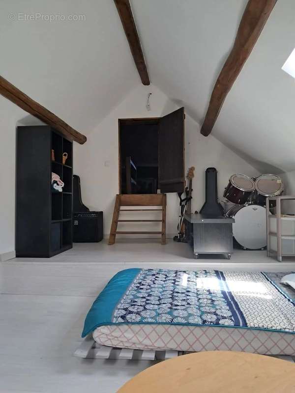 Maison à IVRY-LA-BATAILLE