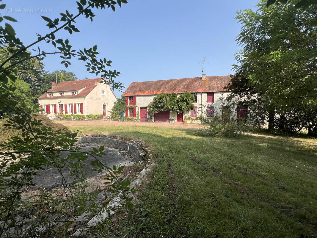 Maison à LE CHATELET