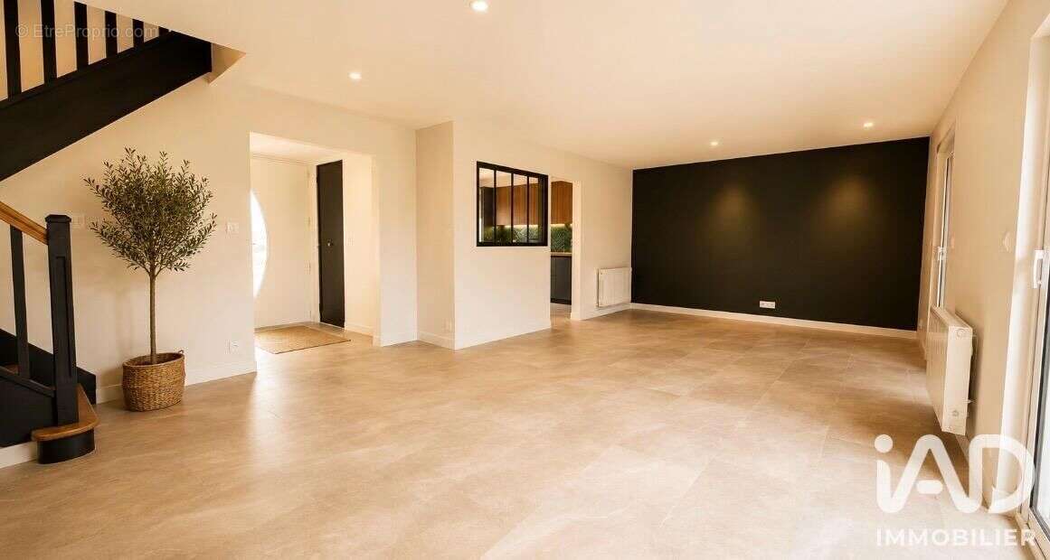 Maison 145 m² à Saint-Carne  - photo 3