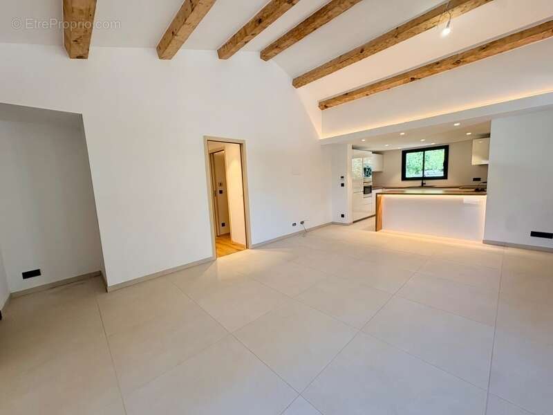 Maison à vendre 4 pièces FREJUS (83) - photo 4