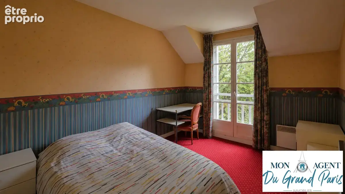 Maison familiale de 175m2 + Caves sur terrain de 1283m2 face foret - Magny Les Hameaux proche Voisins Le Bretonneux - photo 14