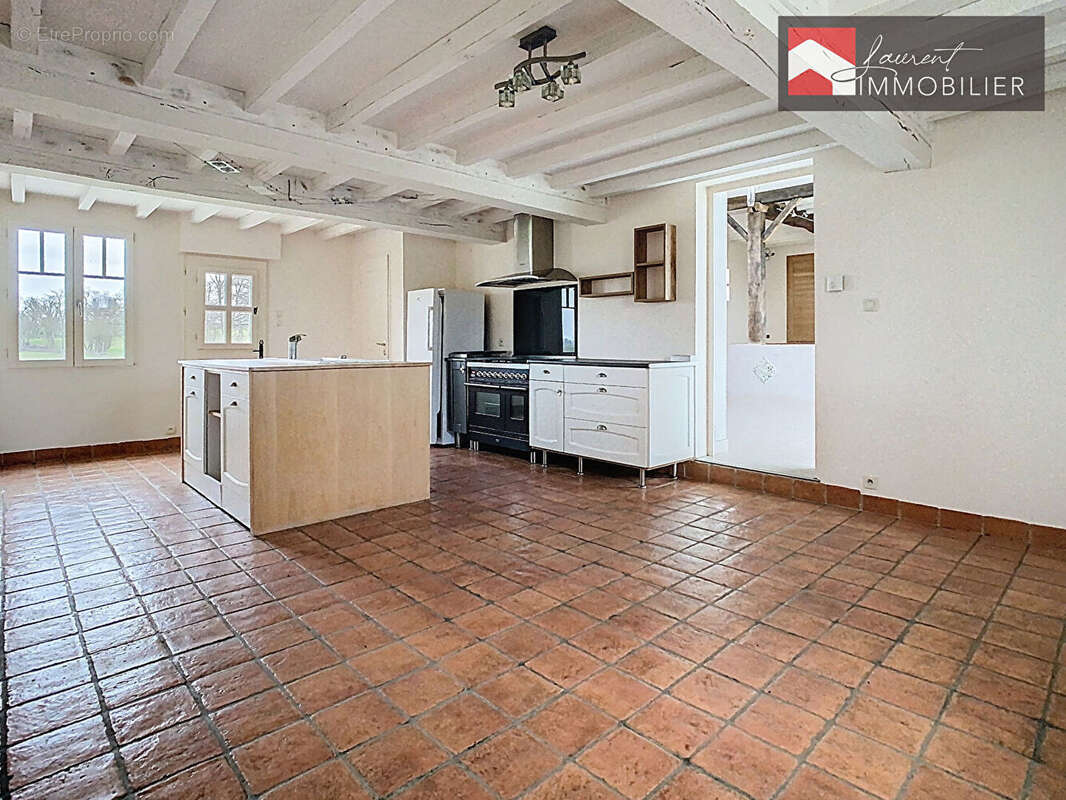 Maison à PONT-DE-VAUX