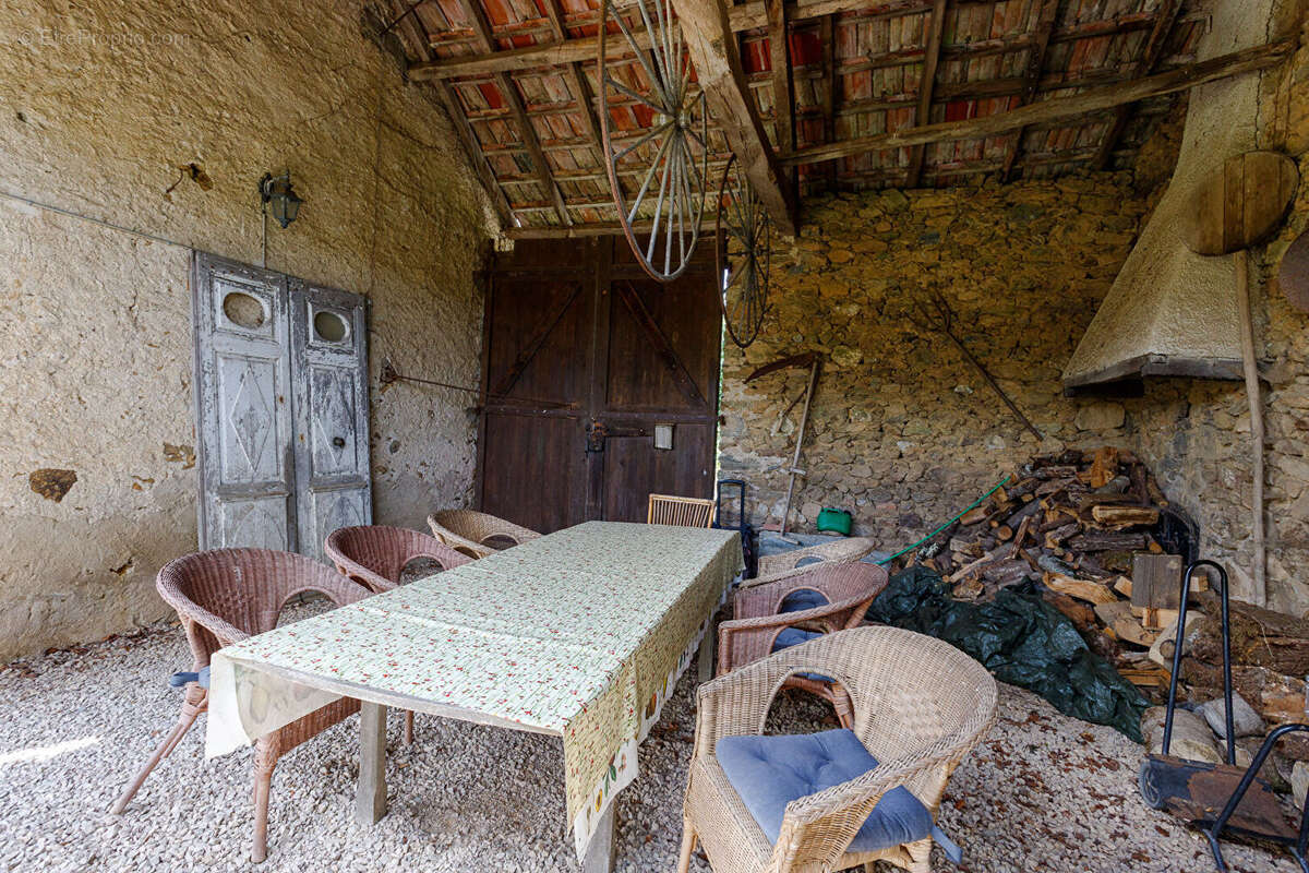 Maison à MONTIRAT