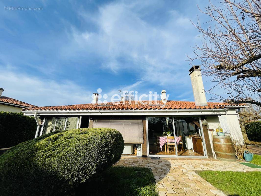 Maison à SAINTE-EULALIE