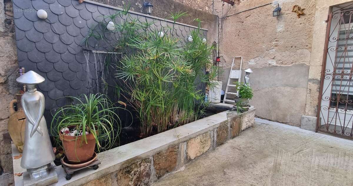 Maison à JONQUIERES