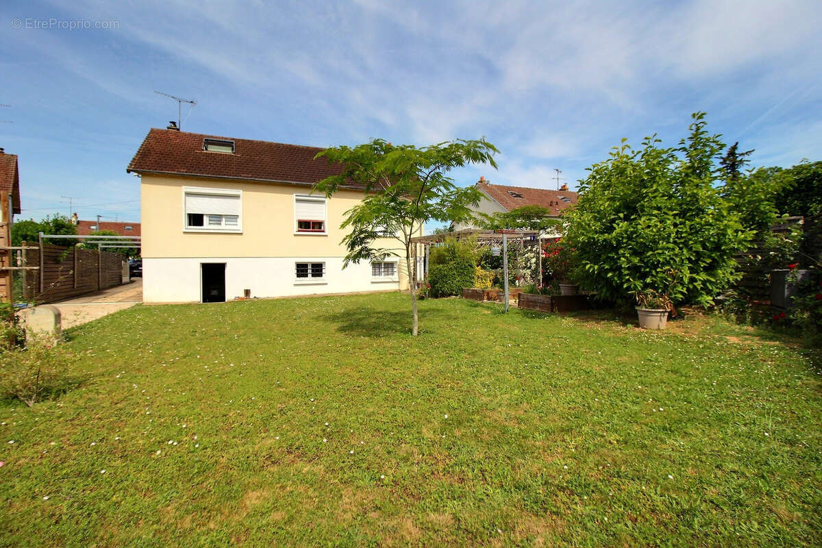 Maison à ANGERVILLE