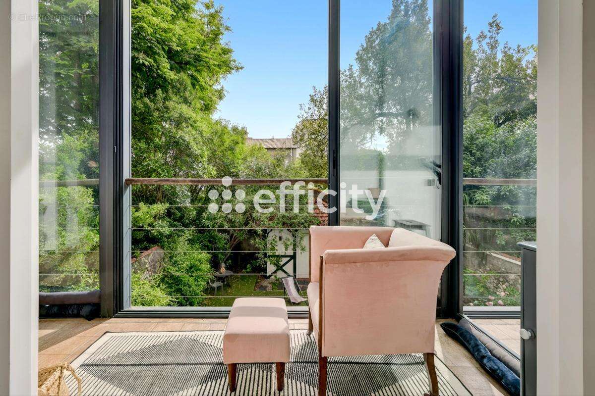 Appartement à MARSEILLE-8E