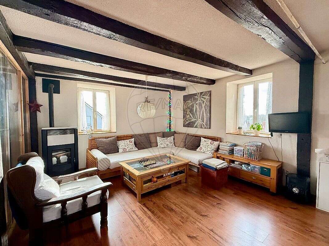 Maison à FROTEY-LES-LURE