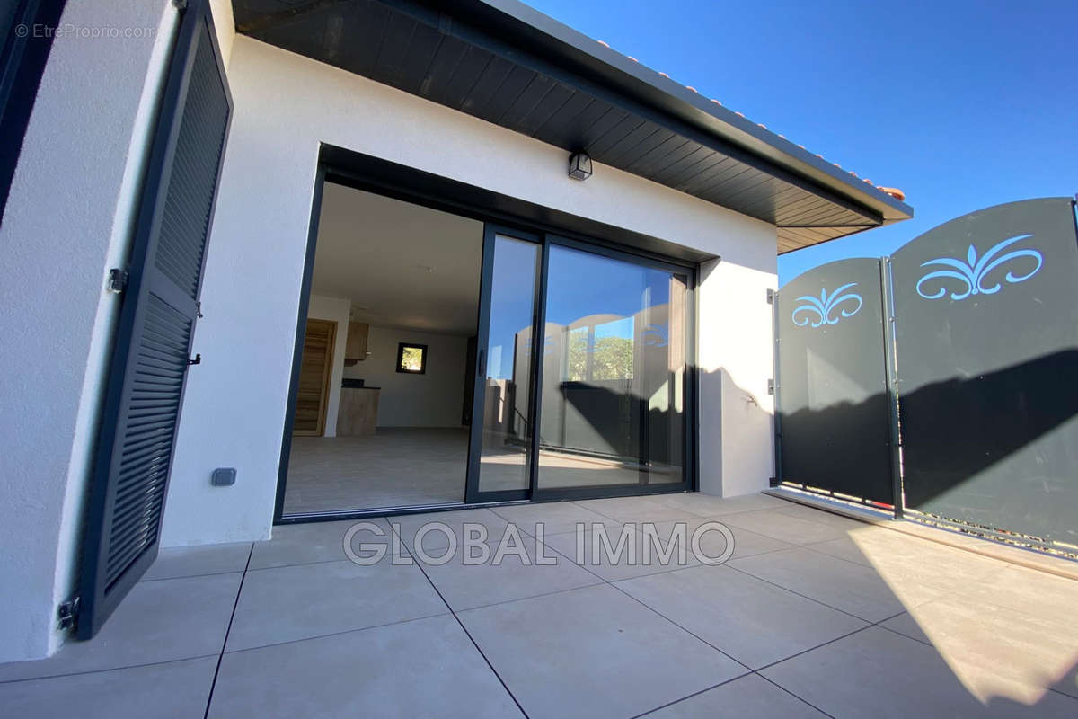 Appartement à CALVISSON