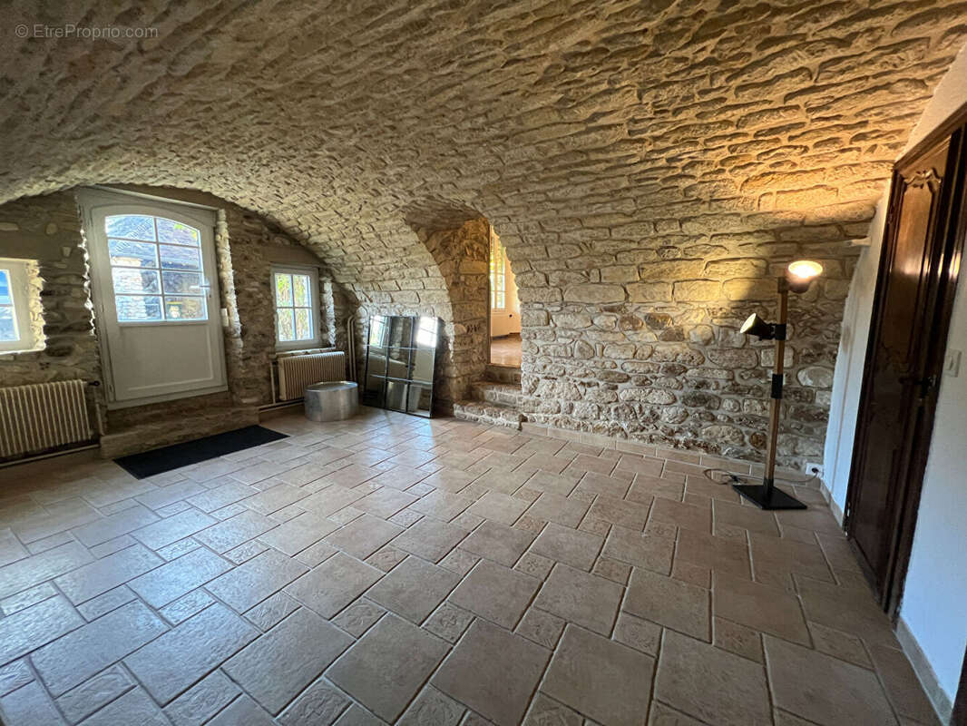 Jolie maison ancienne proche AUTEUIL /AUTOUILLET  7 pièces 240 m2 - photo 3
