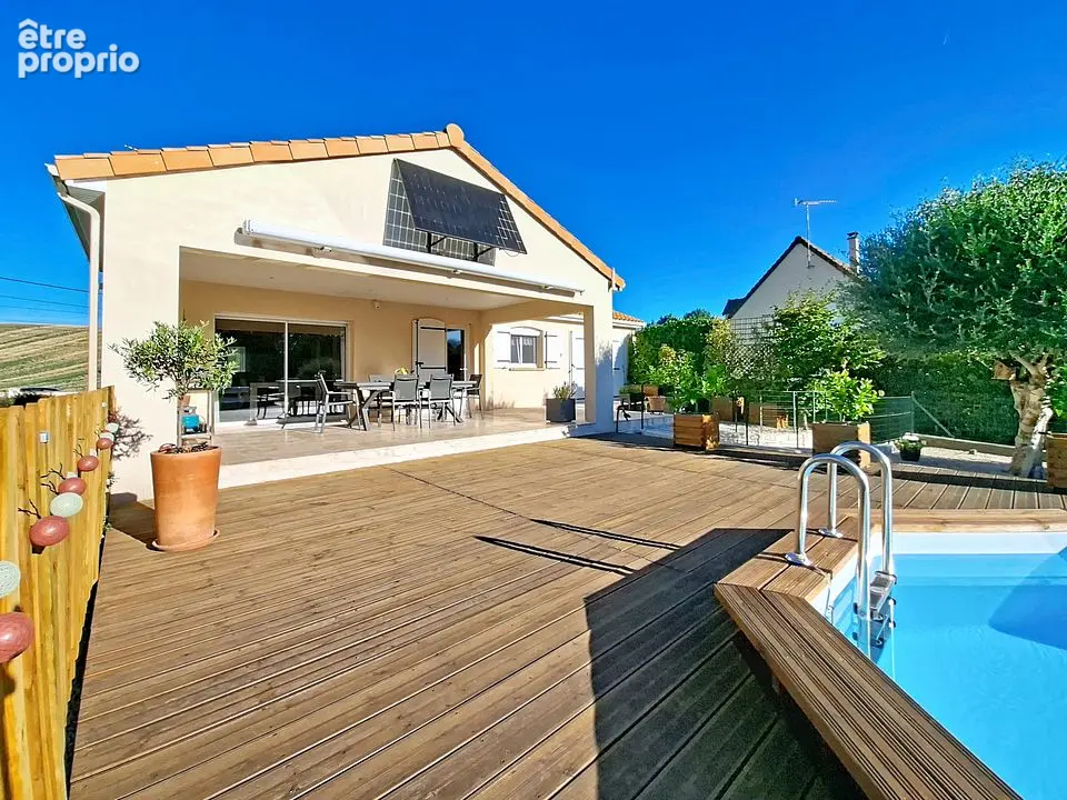 Maison à DANGE-SAINT-ROMAIN