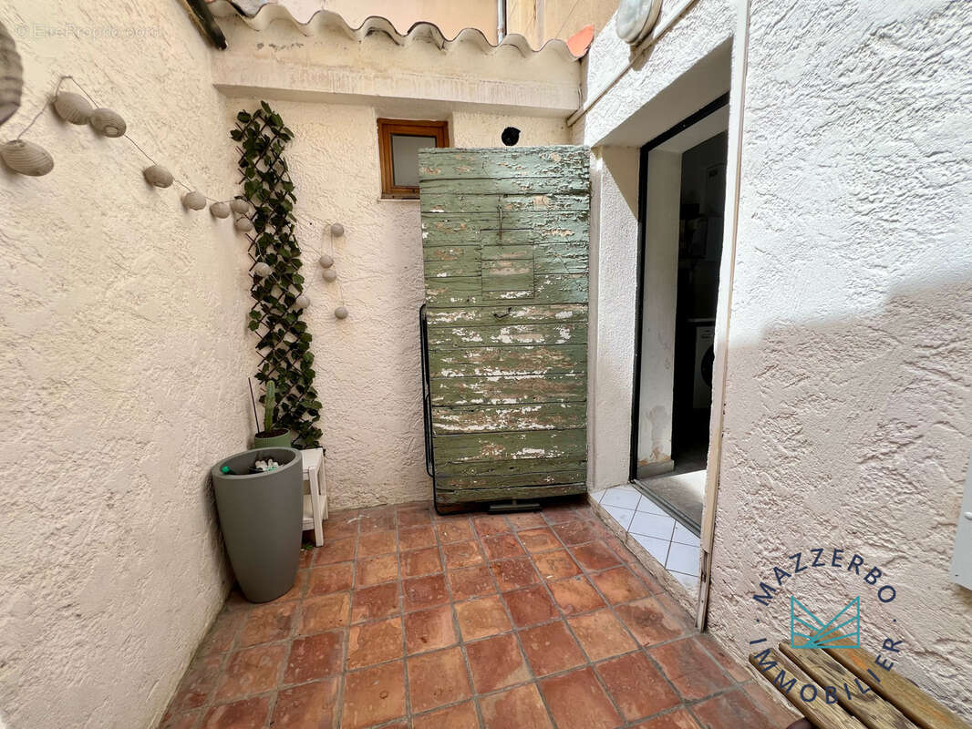 Appartement à MARSEILLE-6E