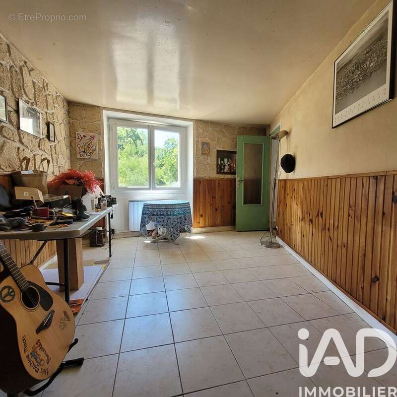 Photo 5 - Maison à BERSAC-SUR-RIVALIER