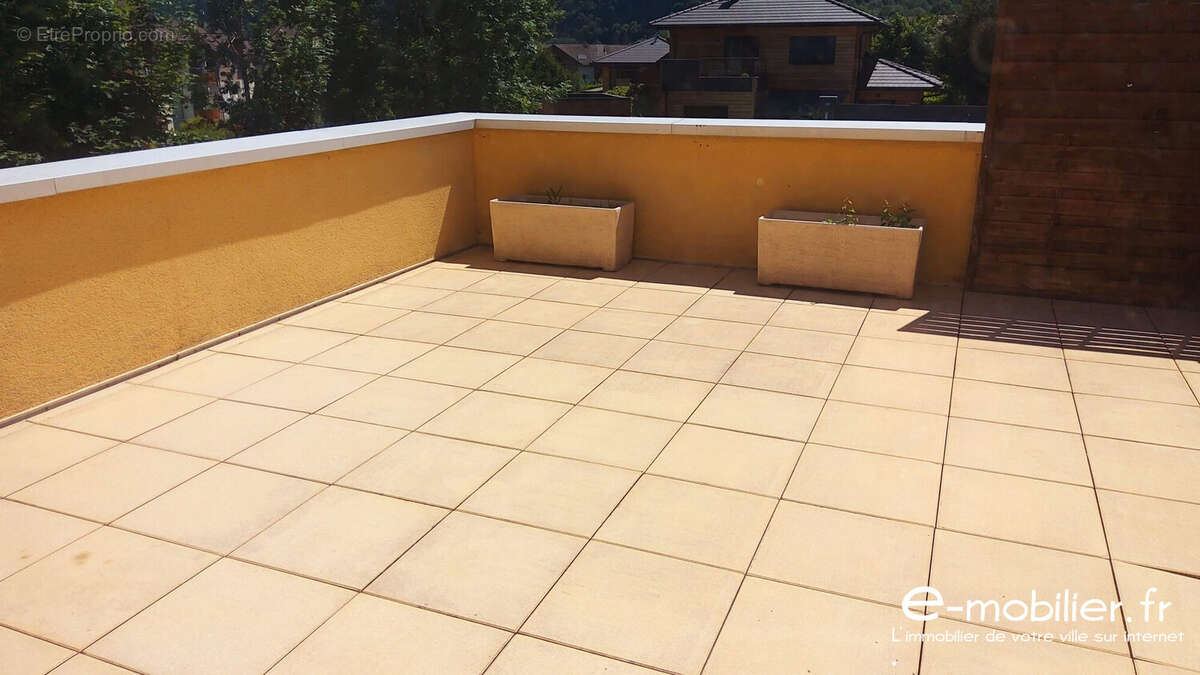 Appartement 57 m² à Quintal  - photo 4