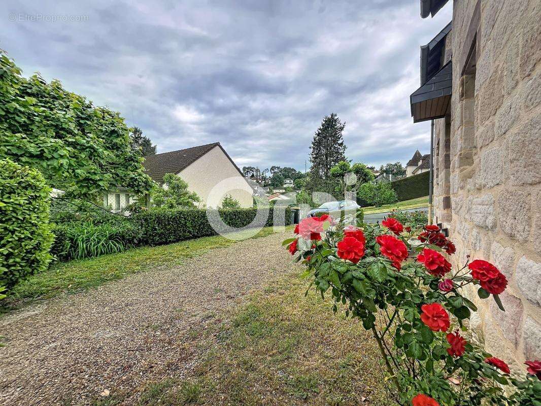 Appartement à MALEMORT-SUR-CORREZE