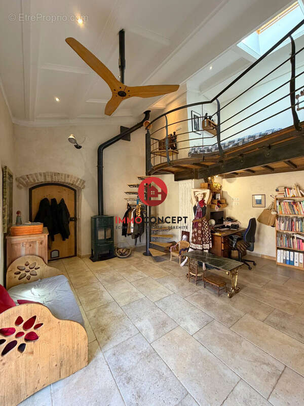 Maison à SAINT-PAUL-LES-FONTS