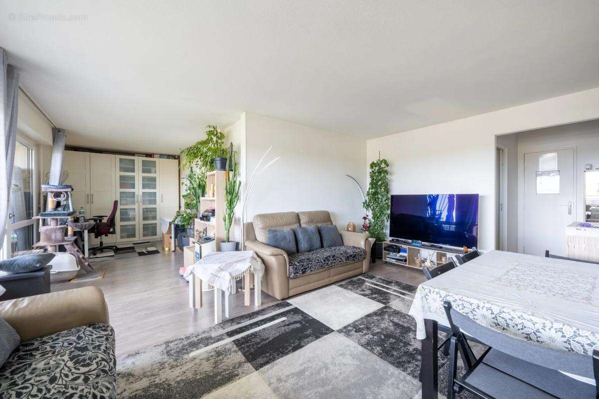 Appartement à ELANCOURT