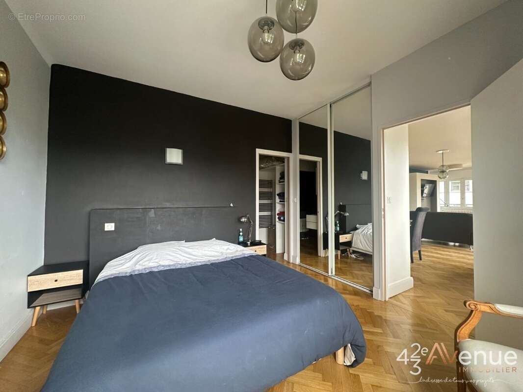 Appartement à SAINT-ETIENNE