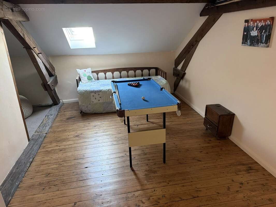 Maison spacieuse de 4 à 5 chambres, cuisine équipée, grands jardins - photo 19