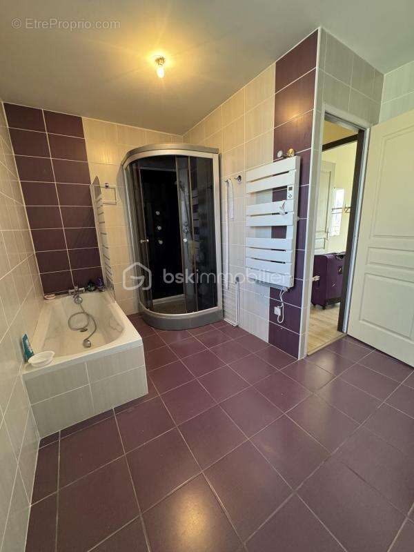 Maison à VILLENEUVE-LES-BEZIERS