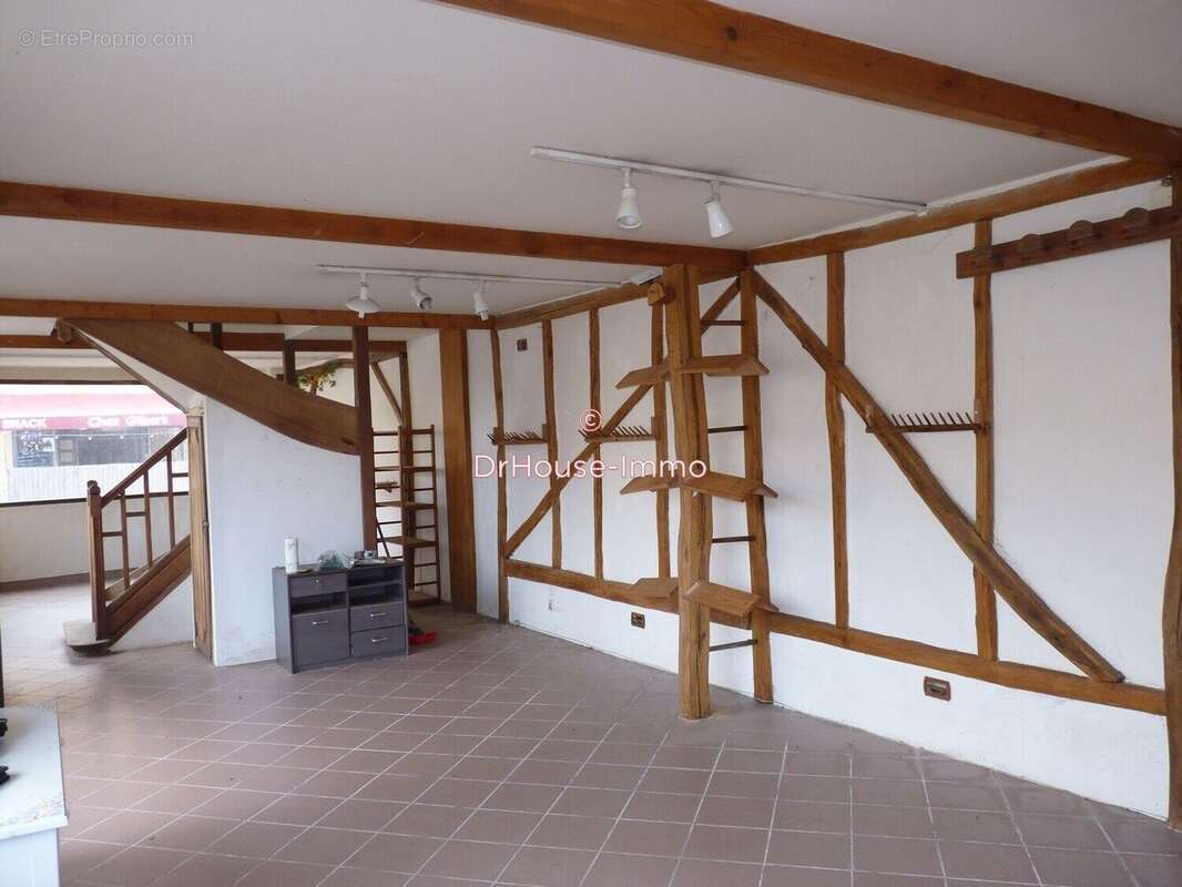 208 m² à La Bastide-De-Serou  - photo 3