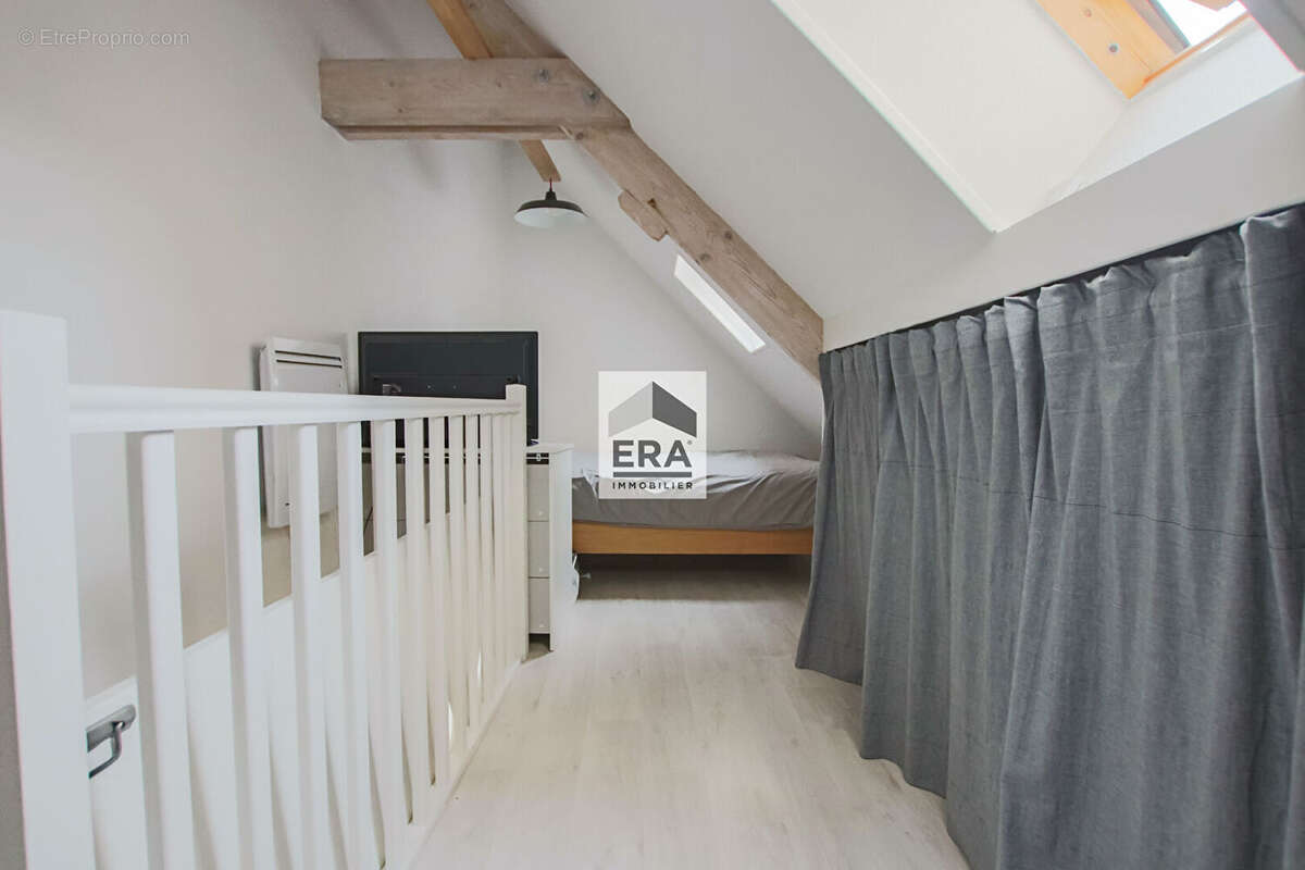 Appartement à LA GARENNE-COLOMBES