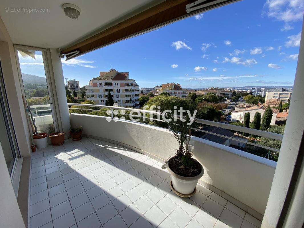 Appartement à MARSEILLE-8E