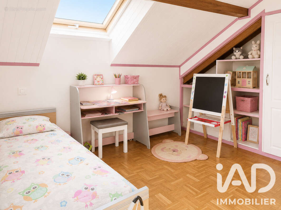 Maison 143 m² à Saone  - photo 7