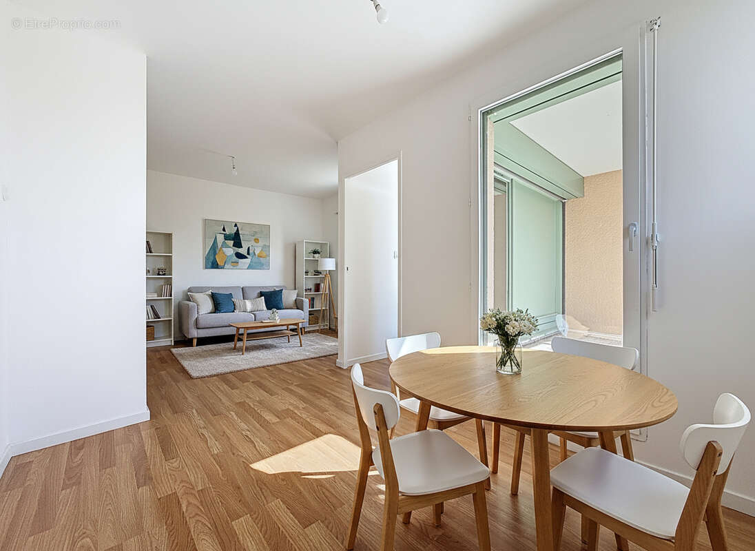 Appartement à VALBONNE