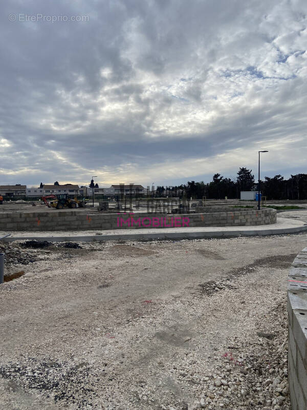 Terrain à CHATEAURENARD