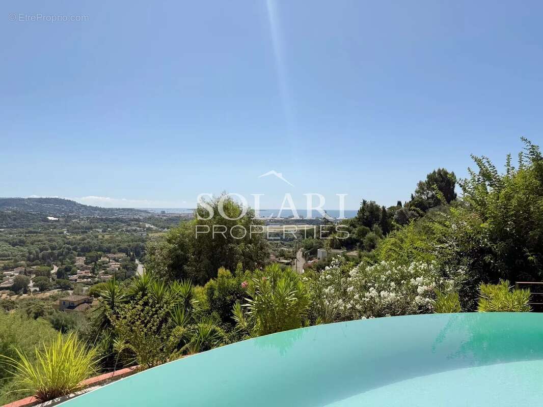 Villa de 300 m² avec piscine et vue mer - photo 5