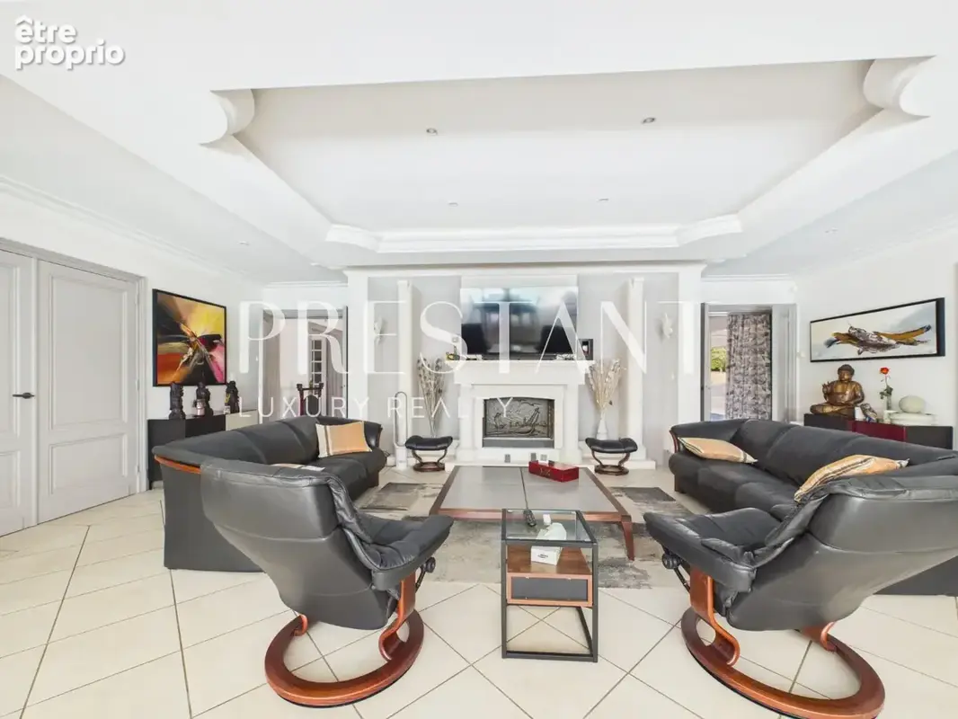 Villa contemporaine de 390m2 sur un parc 1,3 ha - Le Taillan Médoc - photo 8