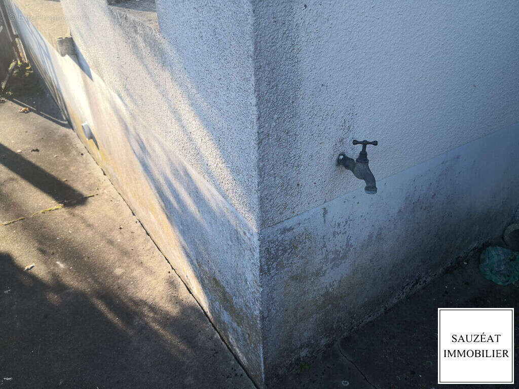 Appartement à SAINT-YRIEIX-LA-PERCHE