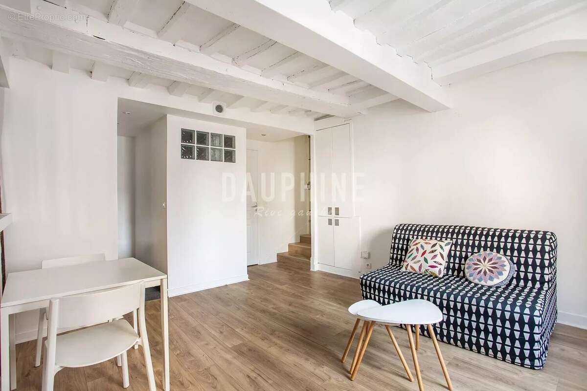 Appartement à PARIS-7E