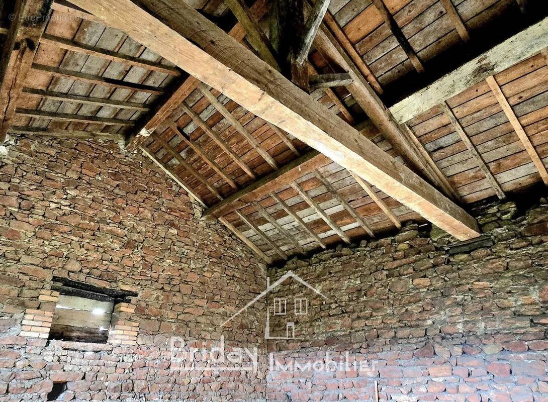 Appartement à LE BOIS-D'OINGT