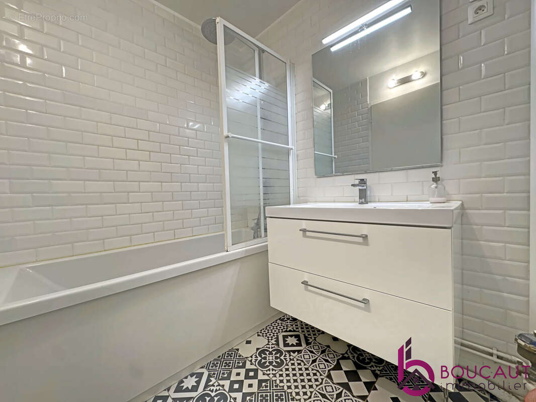 Appartement à LE PLESSIS-ROBINSON