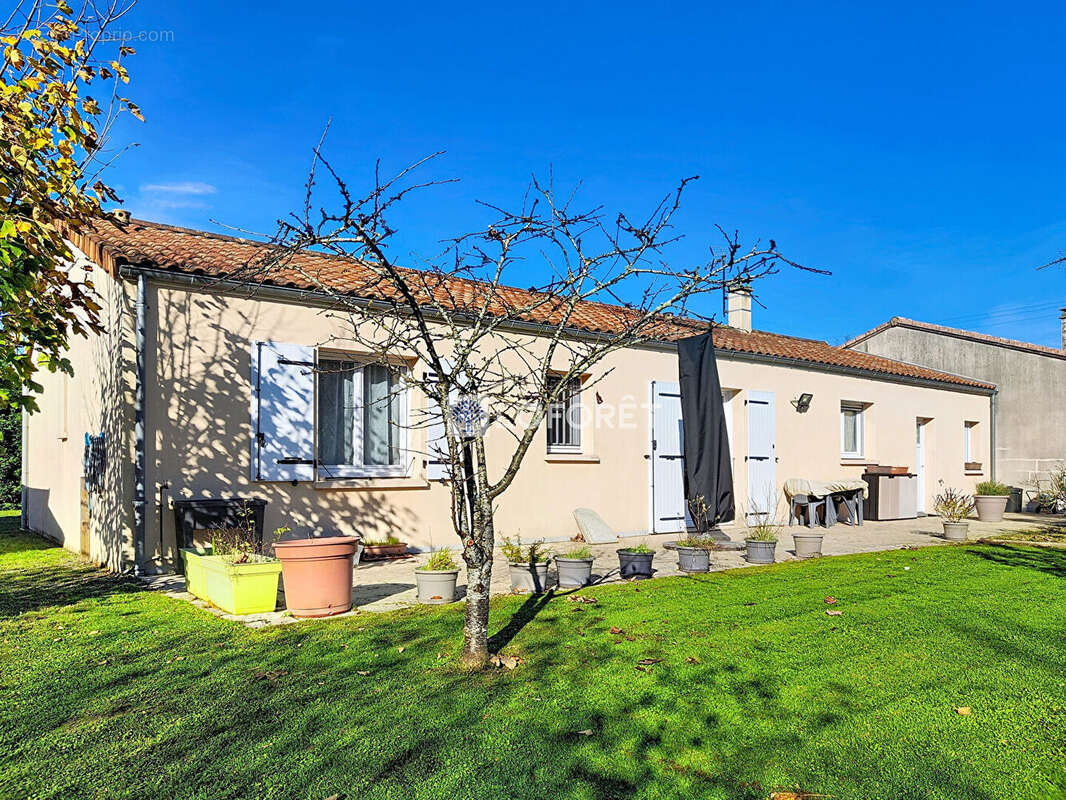 Maison à LA CHAPELLE-BERTRAND