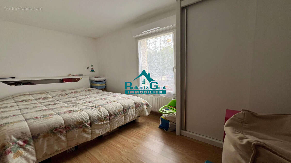 Appartement à LA MEZIERE