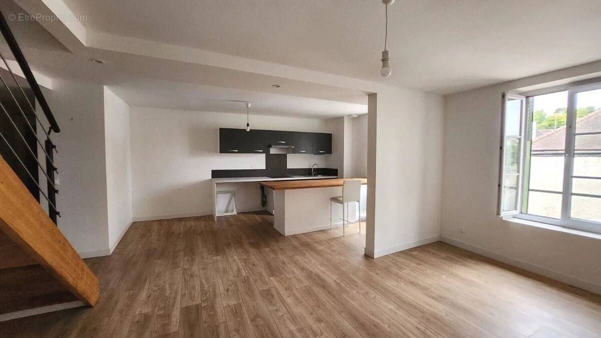 Appartement à BEYNES