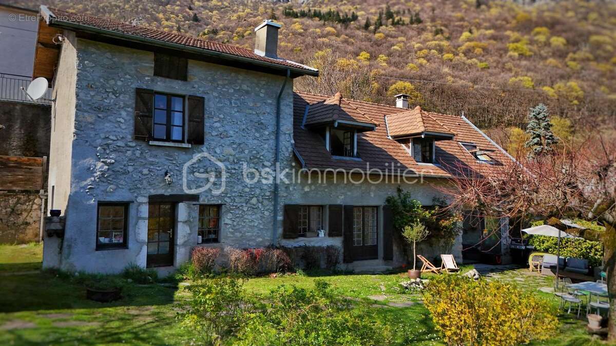 Maison à SAINT-PAUL-DE-VARCES
