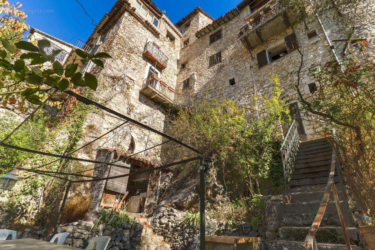 Appartement à PEILLON