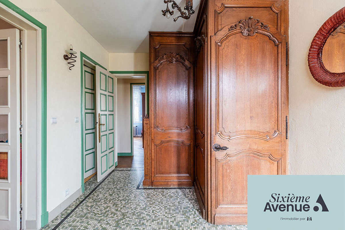 Maison à SAVIGNY-SUR-ORGE