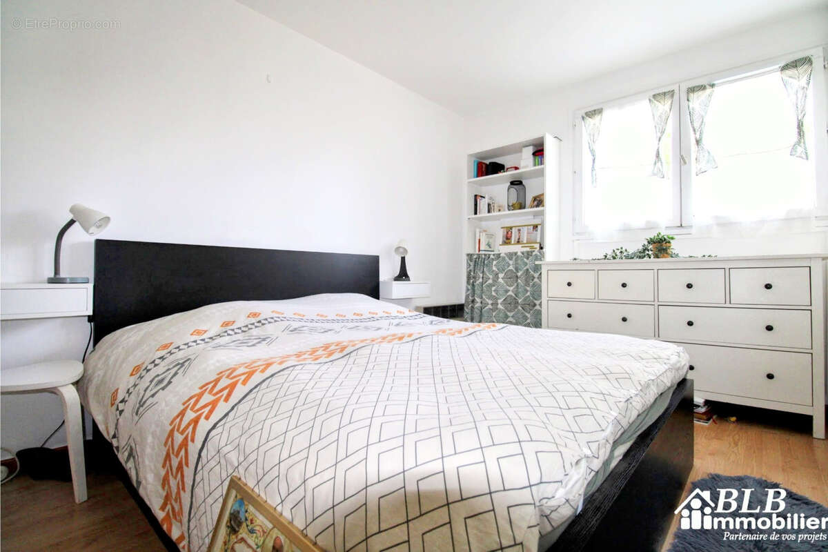 Appartement à MONTIGNY-LE-BRETONNEUX