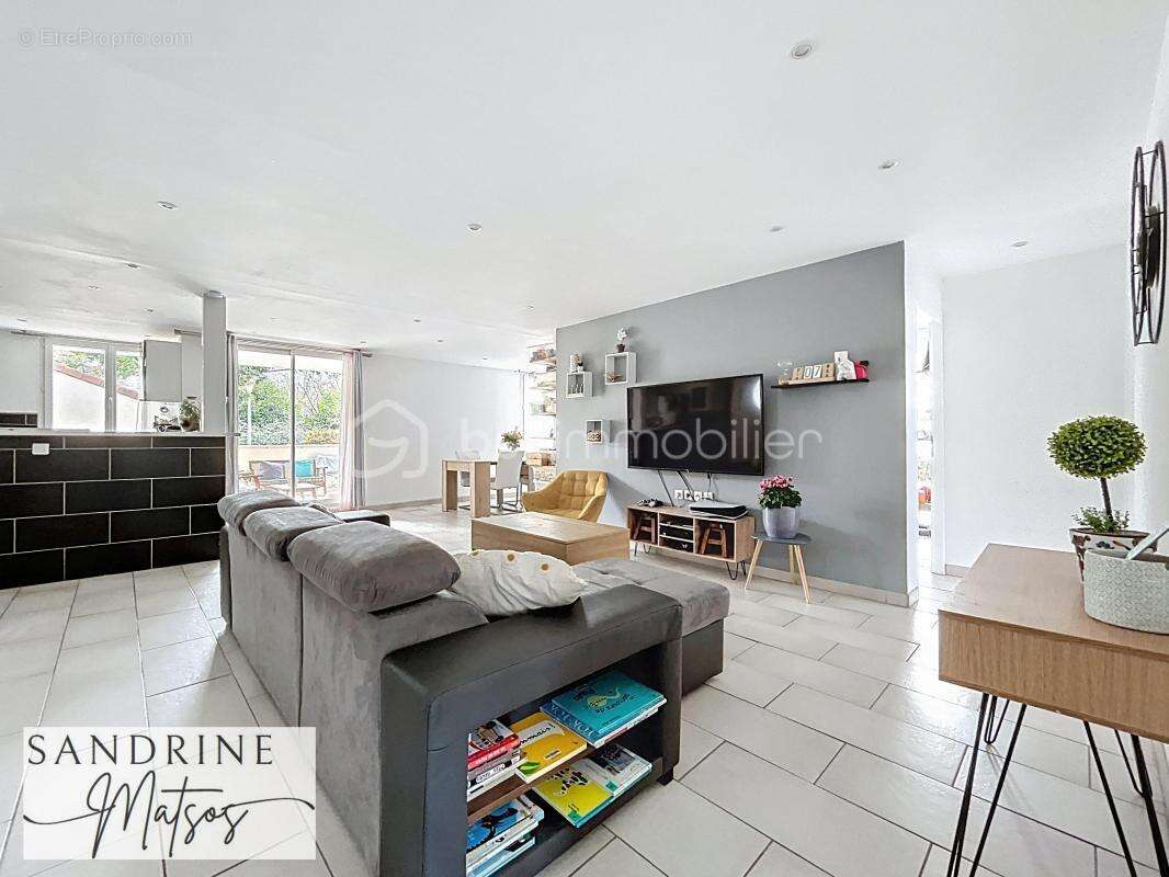 Appartement à CHARVIEU-CHAVAGNEUX